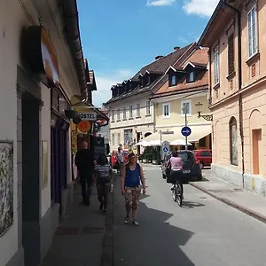  Hostel Sleeping Beauty Slovenië